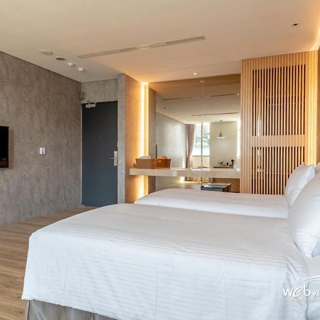 玩行旅台北館 Hotel Taipé Exterior foto