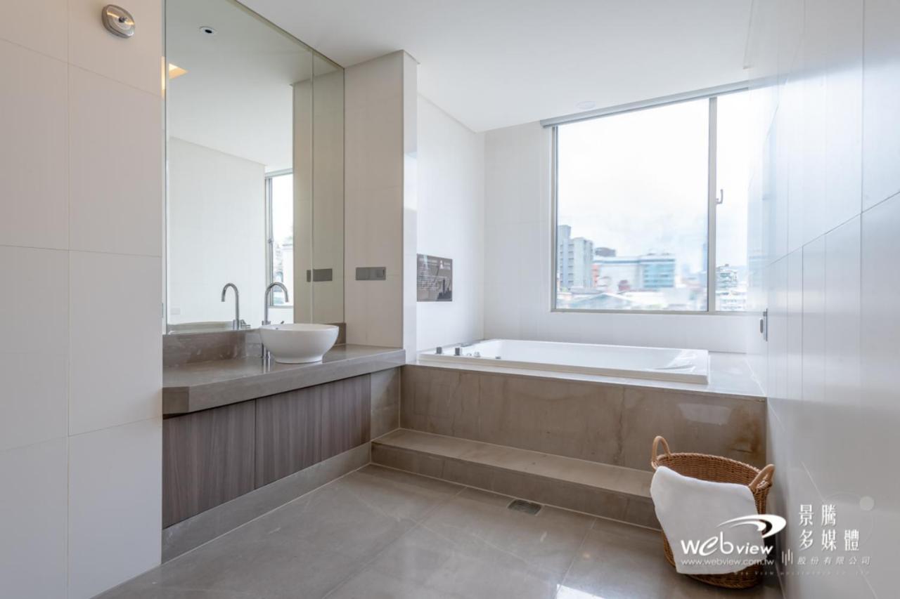 玩行旅台北館 Hotel Taipé Exterior foto
