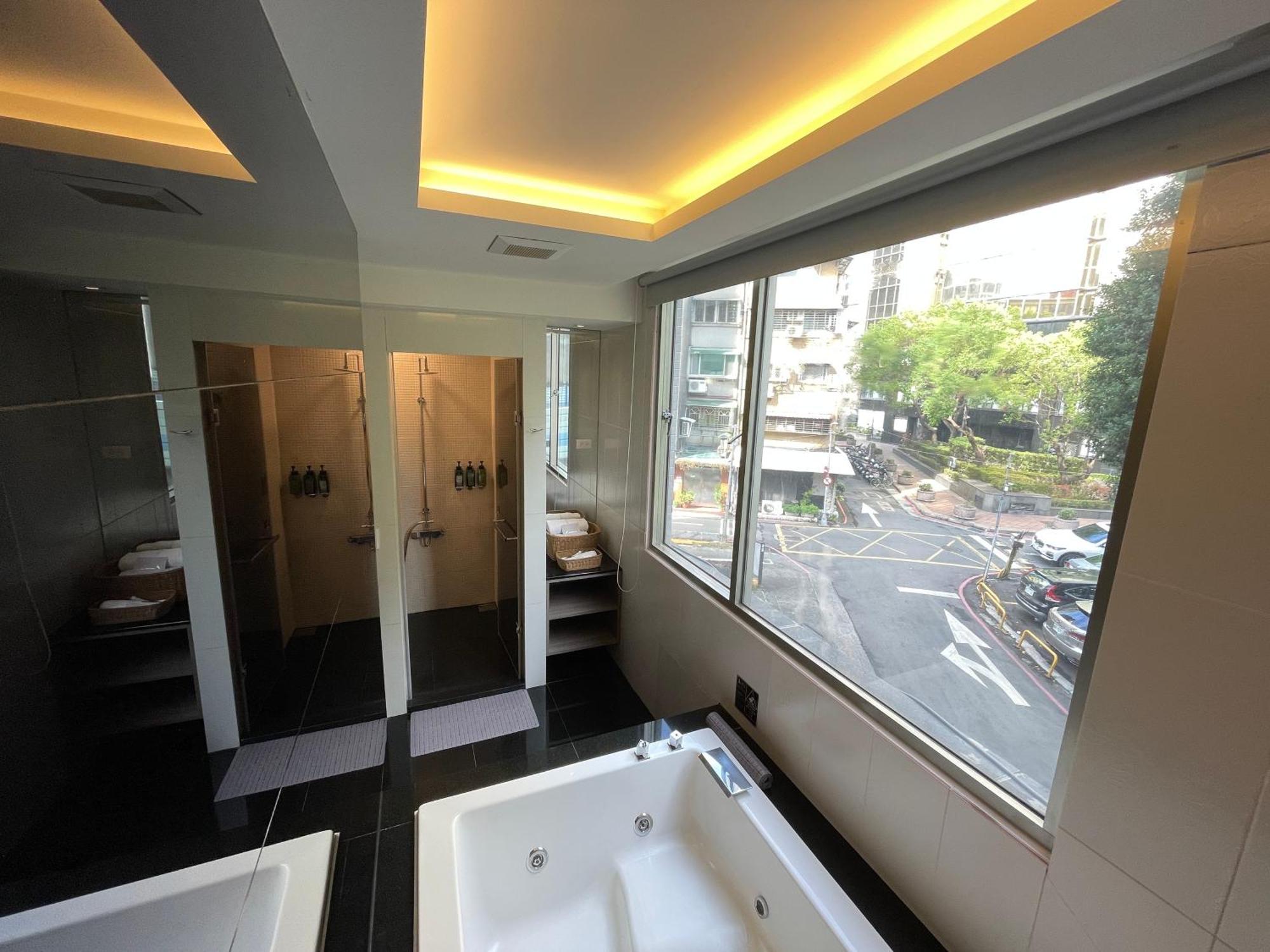 玩行旅台北館 Hotel Taipé Exterior foto